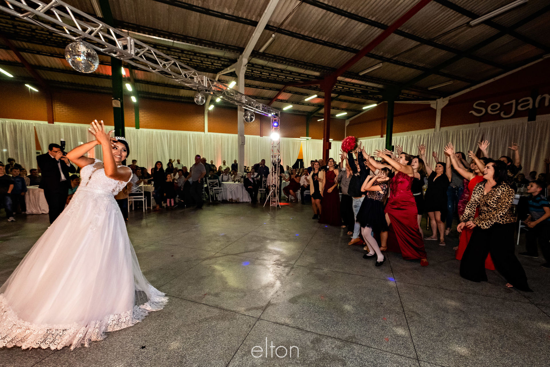 Foto Bruna & Juliano | Fotos de Casamento em Jaraguá do Sul Foto Bruna & Juliano | Fotos de Casamento em Jaraguá do Sul - Imagem 55