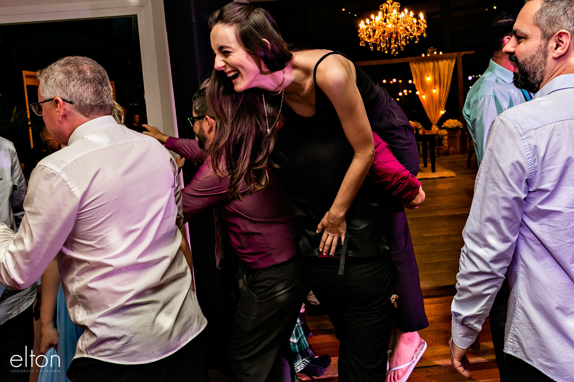 Foto ELIETE & FABIO | FOTOS DE CASAMENTO EM JARAGUÁ DO SUL Foto ELIETE & FABIO | FOTOS DE CASAMENTO EM JARAGUÁ DO SUL - Imagem 59