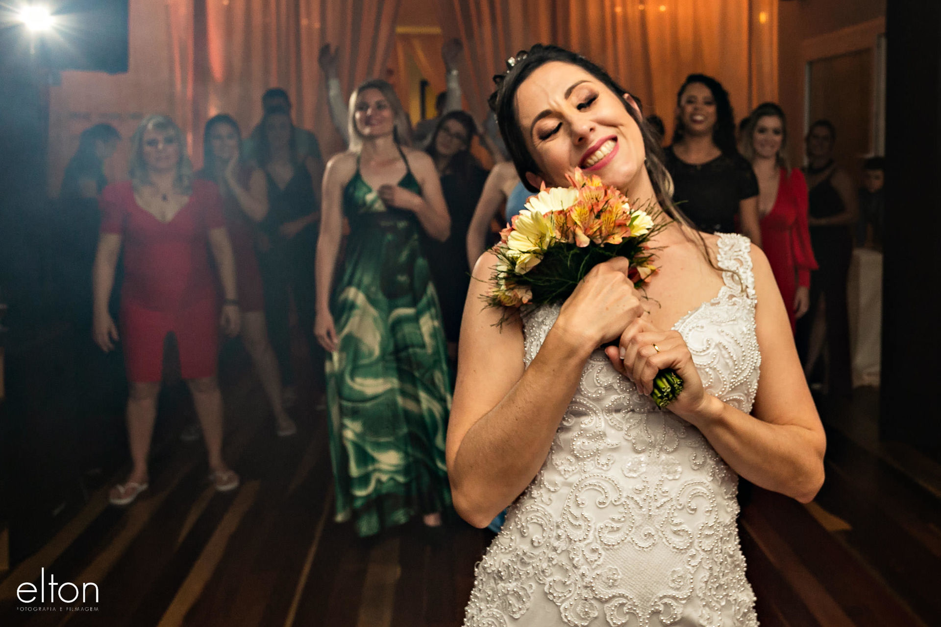 Foto ELIETE & FABIO | FOTOS DE CASAMENTO EM JARAGUÁ DO SUL Foto ELIETE & FABIO | FOTOS DE CASAMENTO EM JARAGUÁ DO SUL - Imagem 60