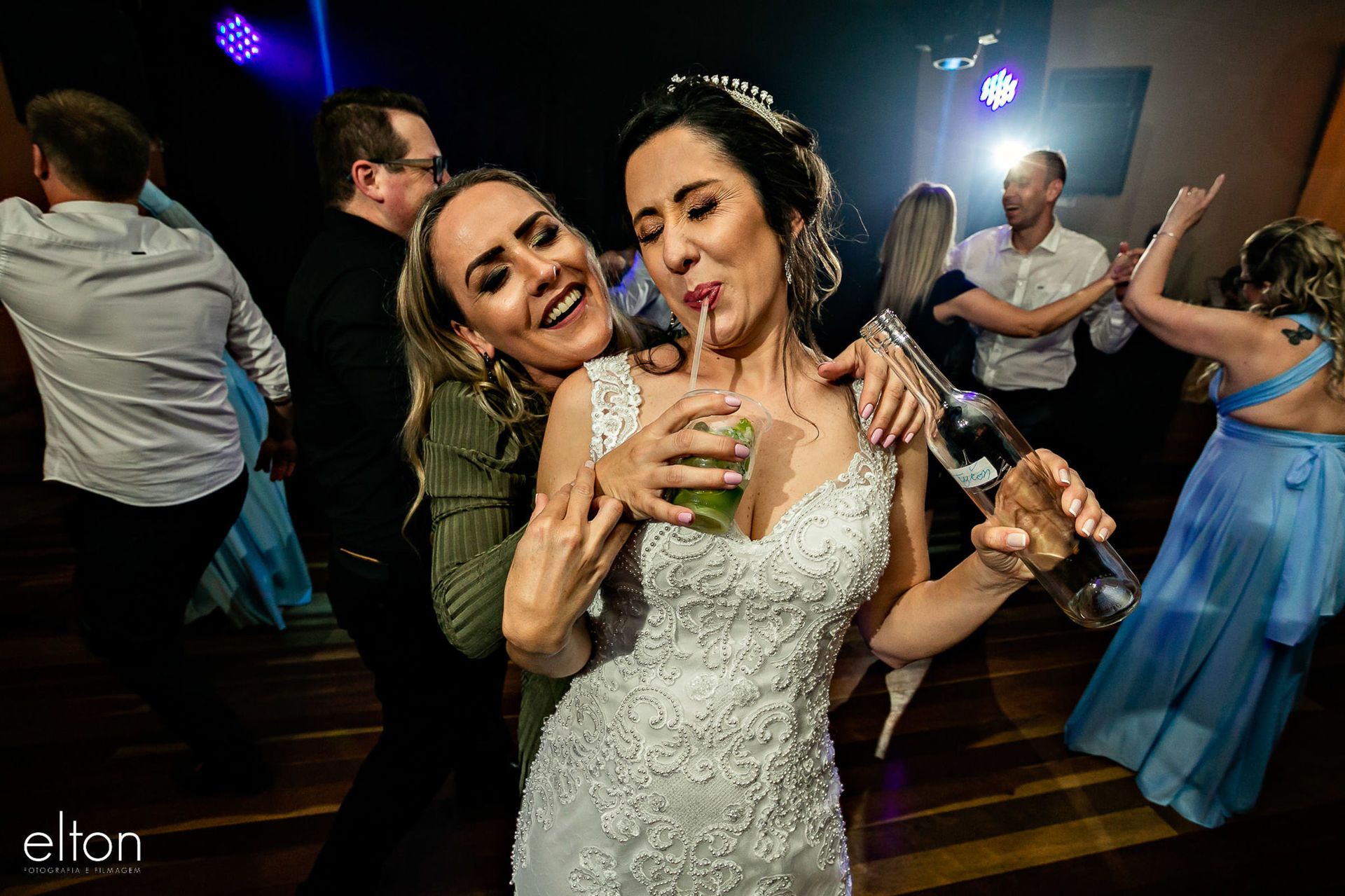 Foto ELIETE & FABIO | FOTOS DE CASAMENTO EM JARAGUÁ DO SUL Foto ELIETE & FABIO | FOTOS DE CASAMENTO EM JARAGUÁ DO SUL - Imagem 56