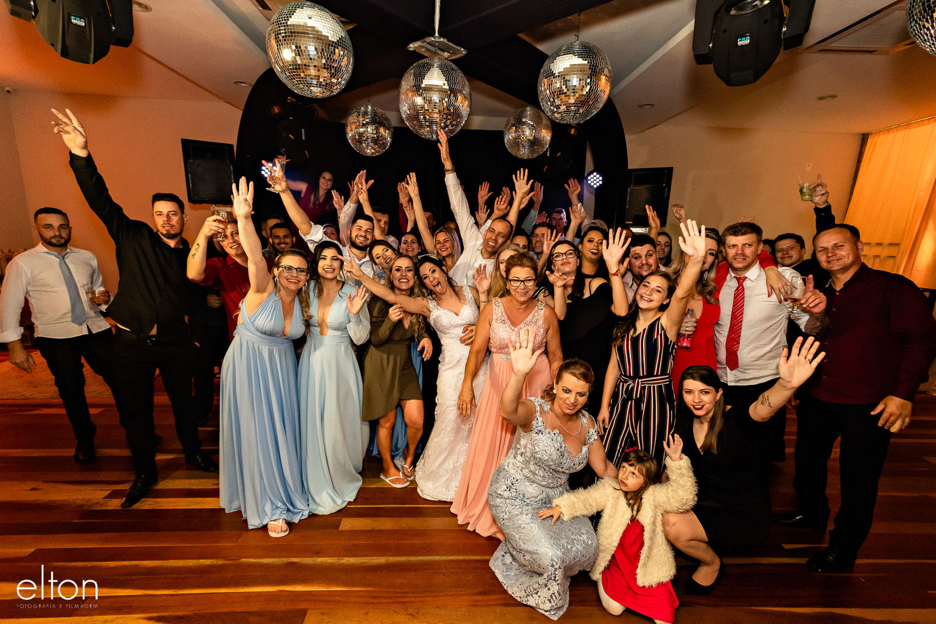 Foto ELIETE & FABIO | FOTOS DE CASAMENTO EM JARAGUÁ DO SUL Foto ELIETE & FABIO | FOTOS DE CASAMENTO EM JARAGUÁ DO SUL - Imagem 69