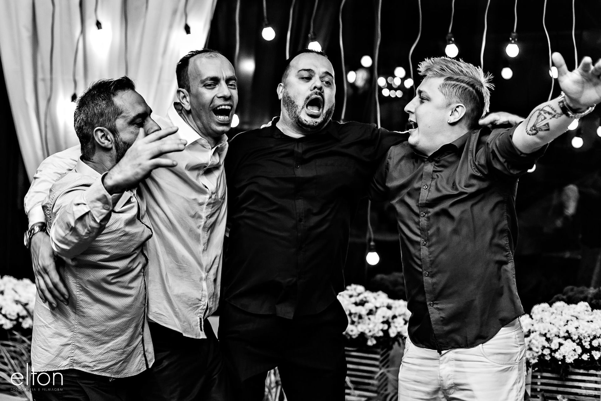 Foto ELIETE & FABIO | FOTOS DE CASAMENTO EM JARAGUÁ DO SUL Foto ELIETE & FABIO | FOTOS DE CASAMENTO EM JARAGUÁ DO SUL - Imagem 67