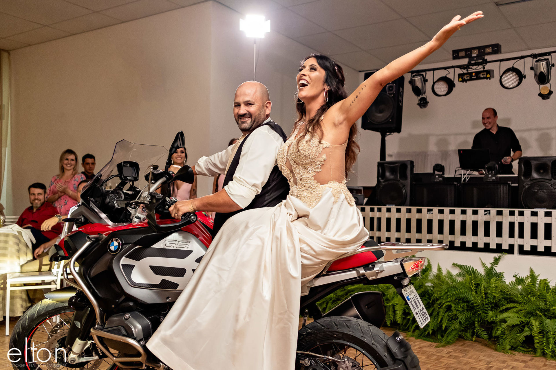 Foto Adriane & Marinho | Bodas de Prata | Pomerode Foto Adriane & Marinho | Bodas de Prata | Pomerode - Imagem 49